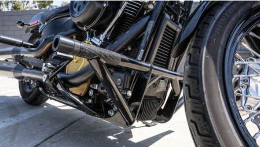 Burly Brand Brawler Crash Bar Kit Nero per Harley-Davidson M8 Softail