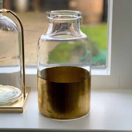 Glazen vaas met gouden accent