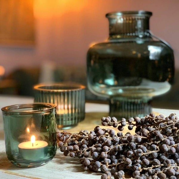 Groen glazen lantaarn met twee soorten waxine houders (set prijs)