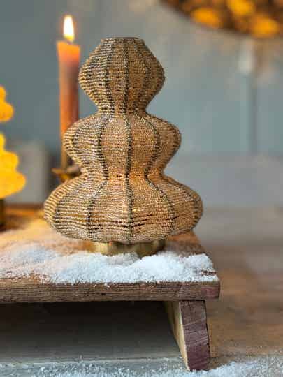Kerstboom met glanskraaltjes geregen (exclusief batterijen)