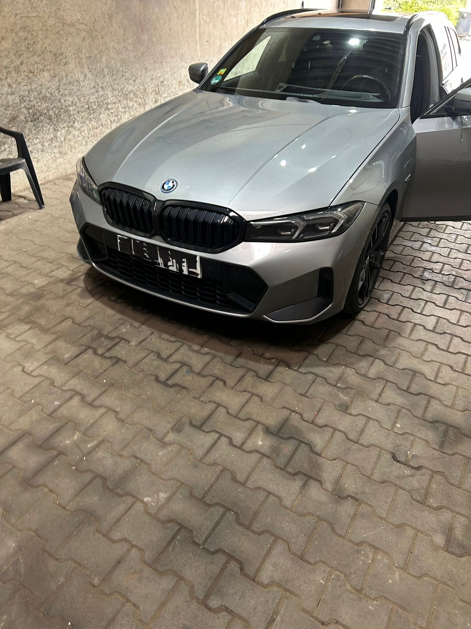 9fc85d71-e592-42d7-97cc-88e4269ea79b-standard.jpg
