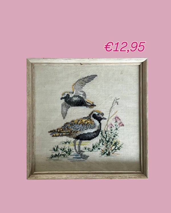Geborduurd schilderijtje vogeltjes