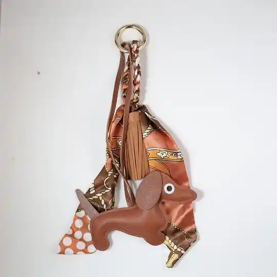 Tassenhanger Teckel hond -caramel