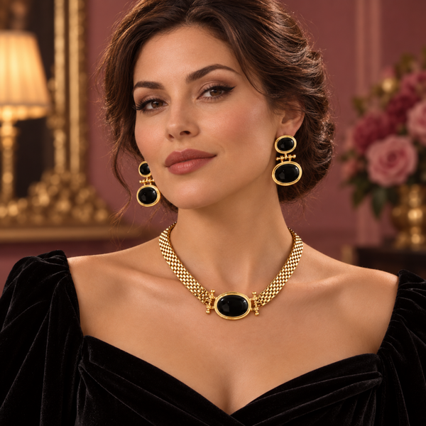 Goudkleurige vintage luxe sieraden set ketting met oorbellen