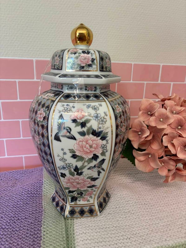 Chinese Sierpot met prachtige details