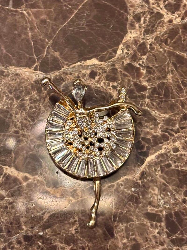 Vintage Broche Ballerina