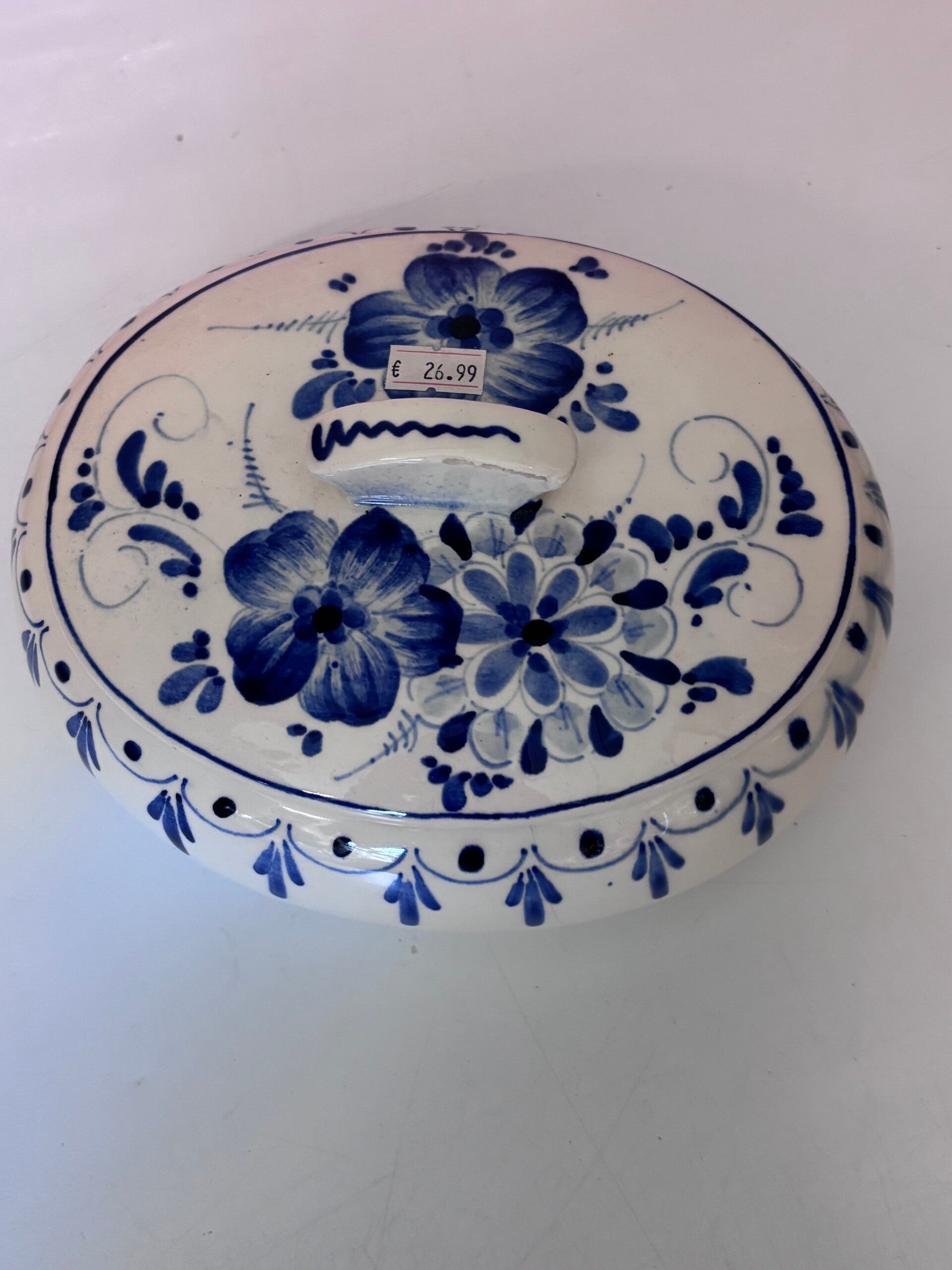 Delfts blauw  schaal met deksel