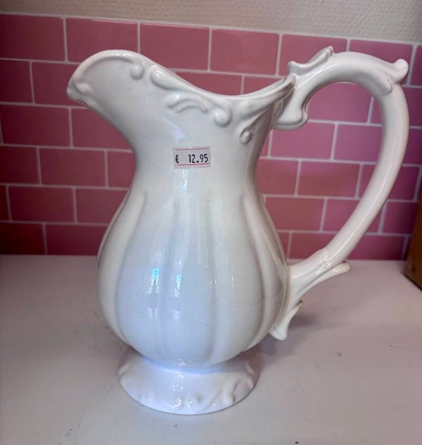 Brocante witte schenkkan
