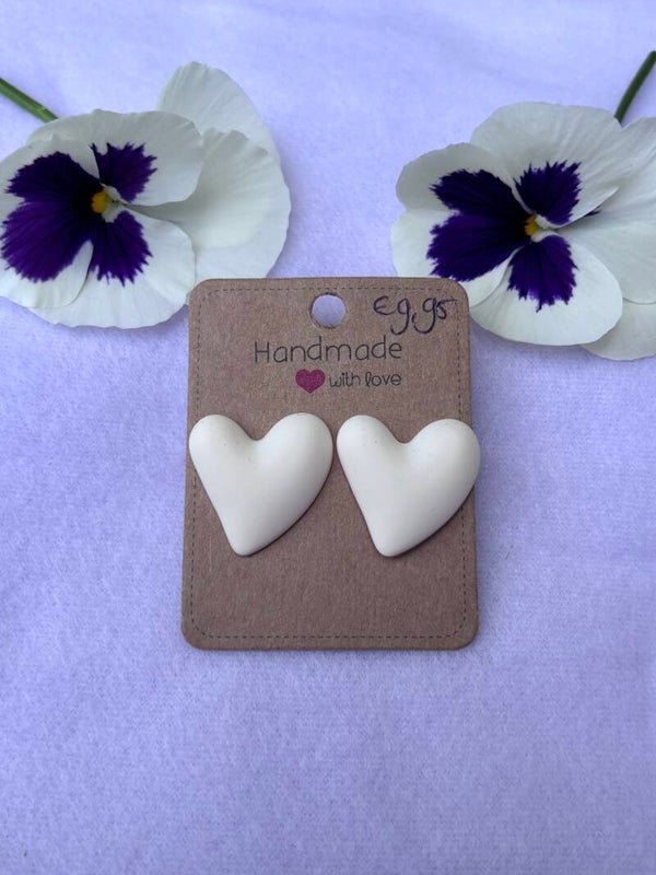 Boho hart oorknoppen -wit