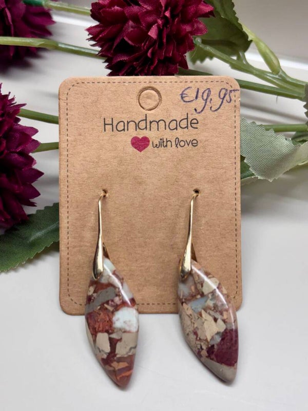 Edelstenen oorhangers  taupe