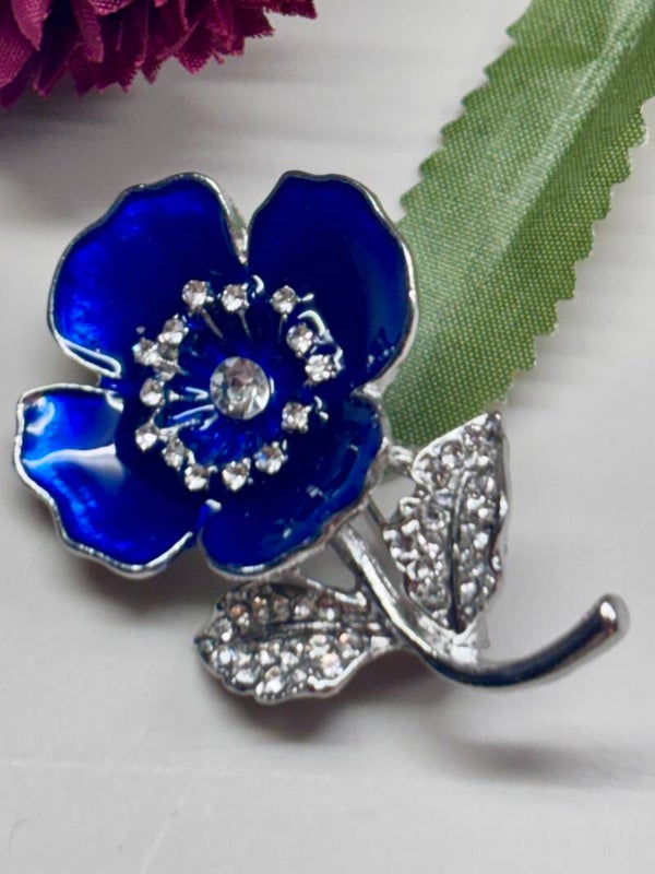 Vintage look zilverkleurige Broche boem