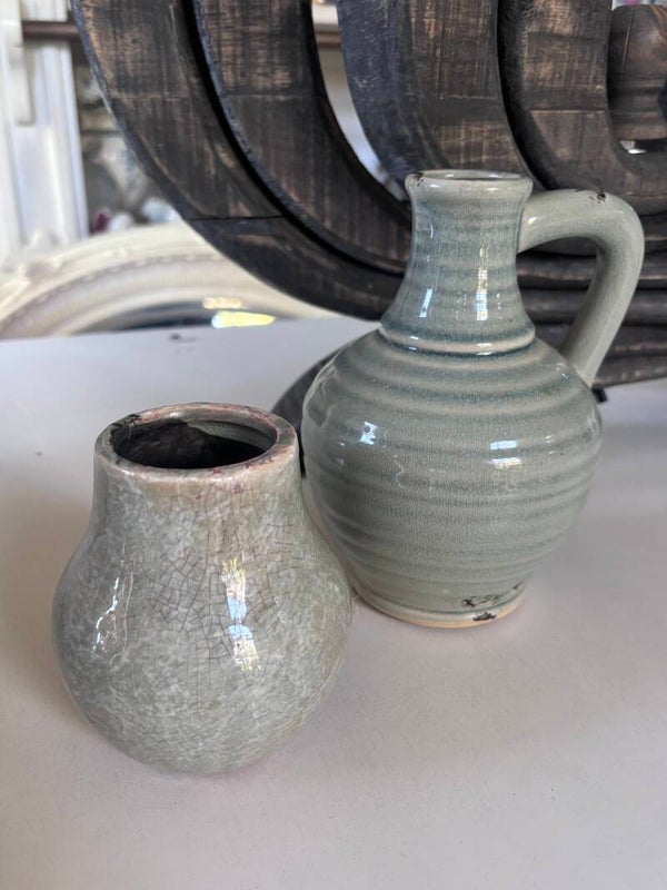 Set van 2 vintage vaasjes -zacht groen