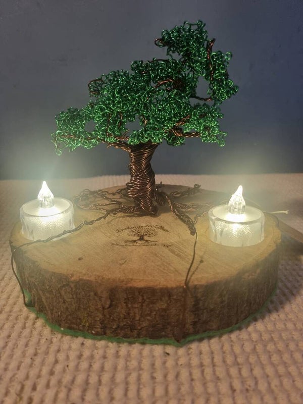 Wire tree candle holder