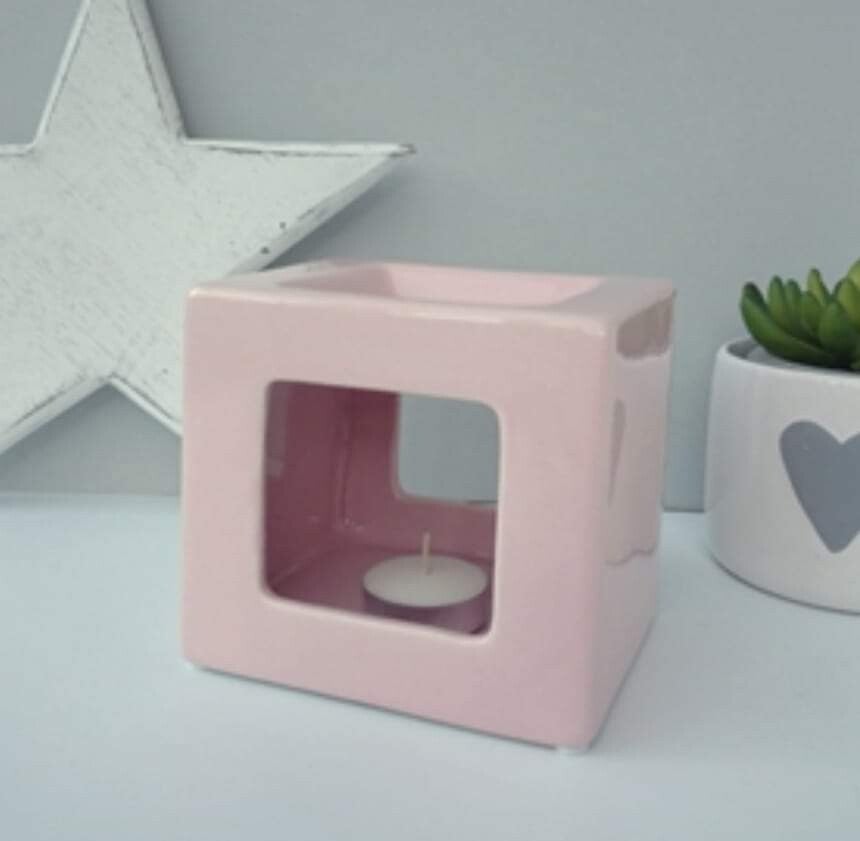 Pink cube wax/oil burner
