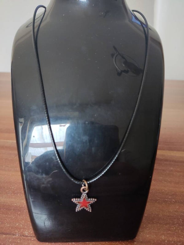 Lederkette mit Anhänger