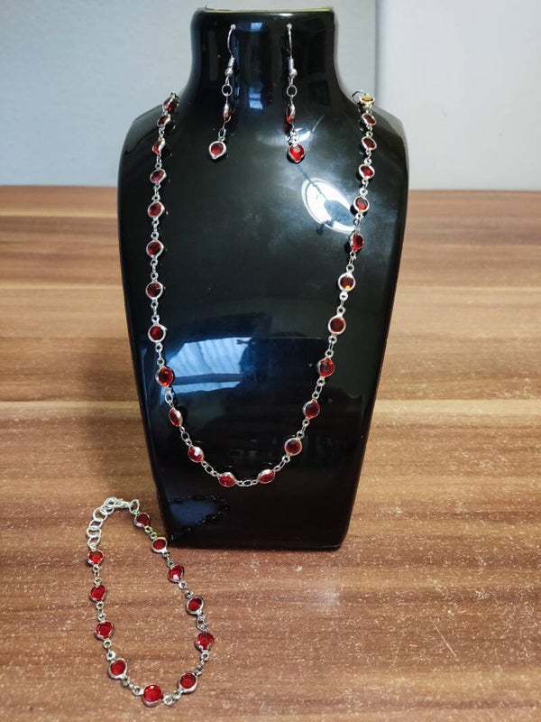 Modeschmuck Kette Damen / Kette mit Ohrringen und Armband