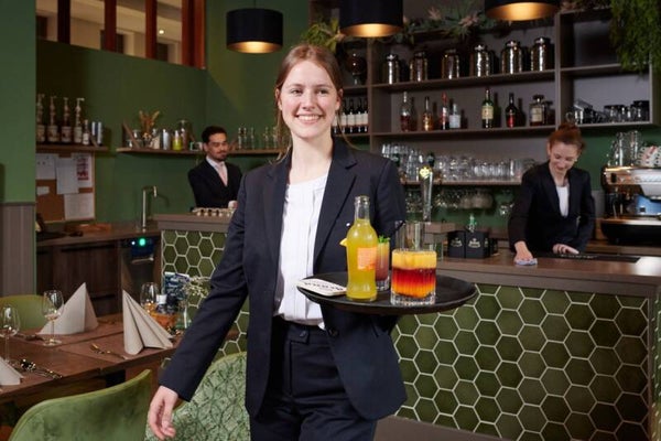 Het genot van Serveren Theorie- en Oefenboek