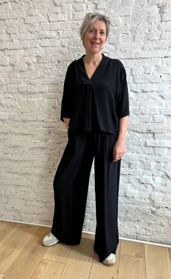 stijlvolle zwarte broek met elastische taille