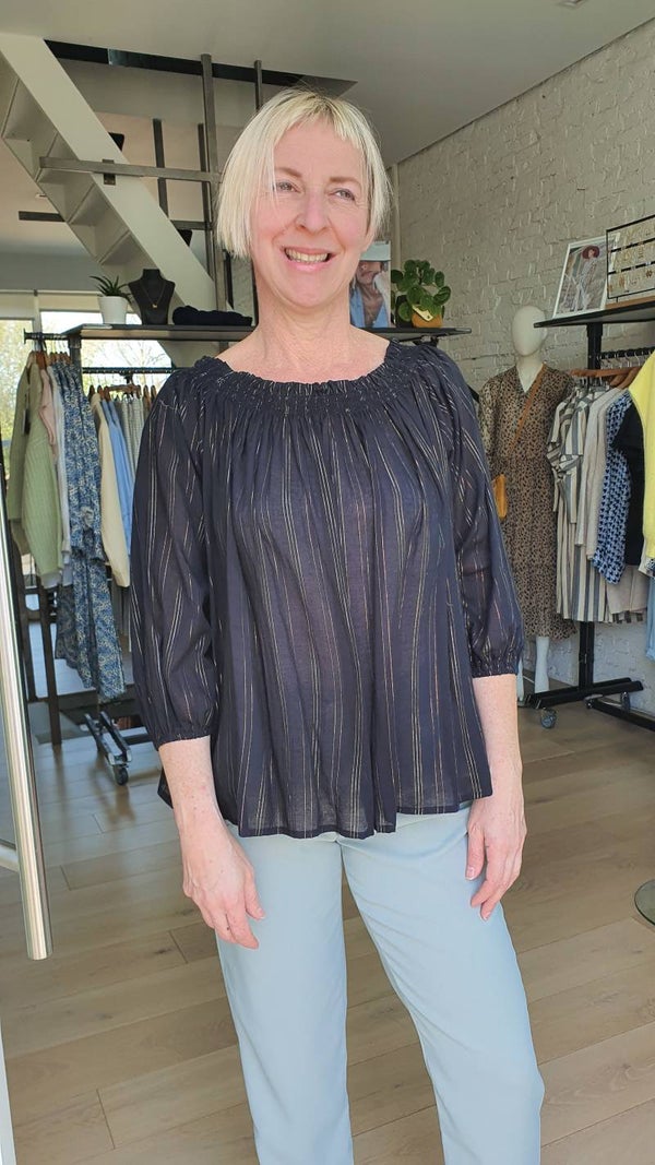 zwarte bohemian blouse met gouddraad in 100% katoen
