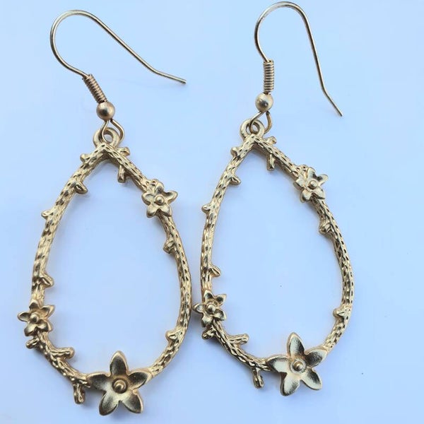 goudkleurige hangertjes (nikkelvrij)