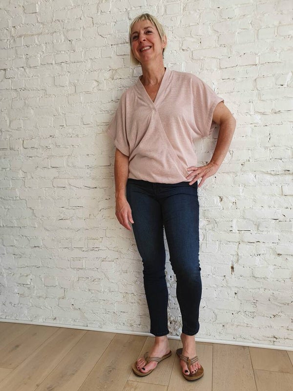 roze t-shirt met v-hals