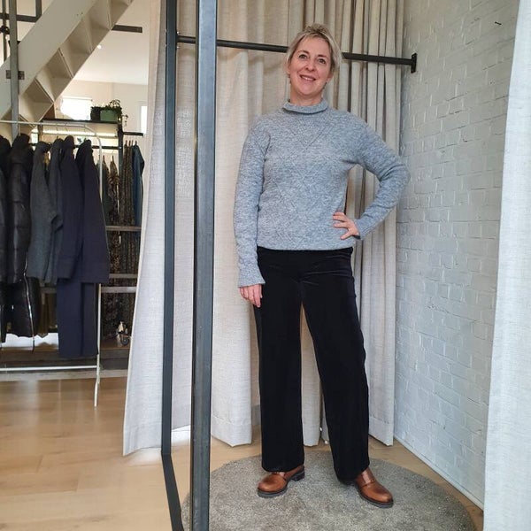 Superzachte grijze trui met prachtig patroon