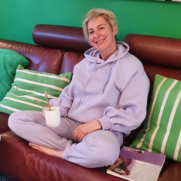 zachte lavendelkleurige sweater met kap