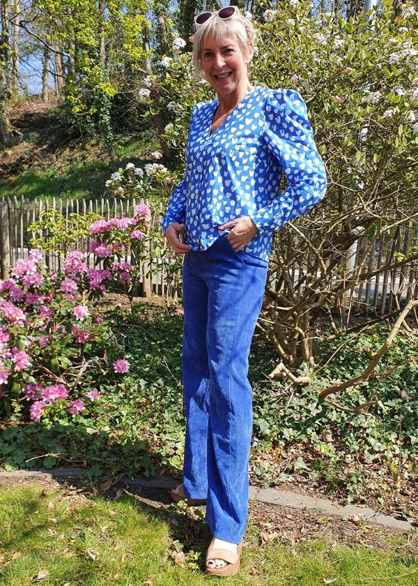 fris blauw hemdje met witte print