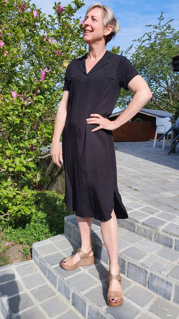 stoere zomerse zwarte jurk