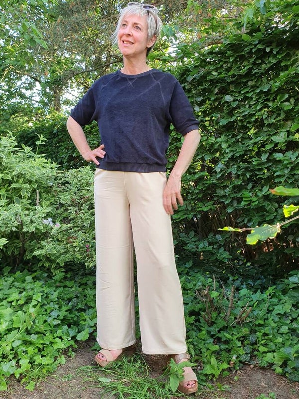zwarte biokatoenen sweater met korte mouwen (laatste stuk)
