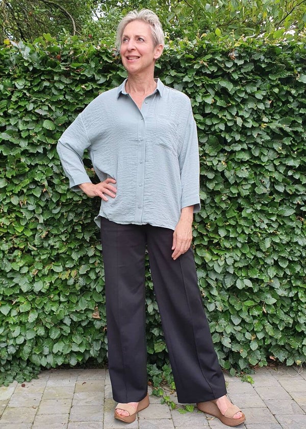 grijsgroen overhemd met 3/4 mouwen