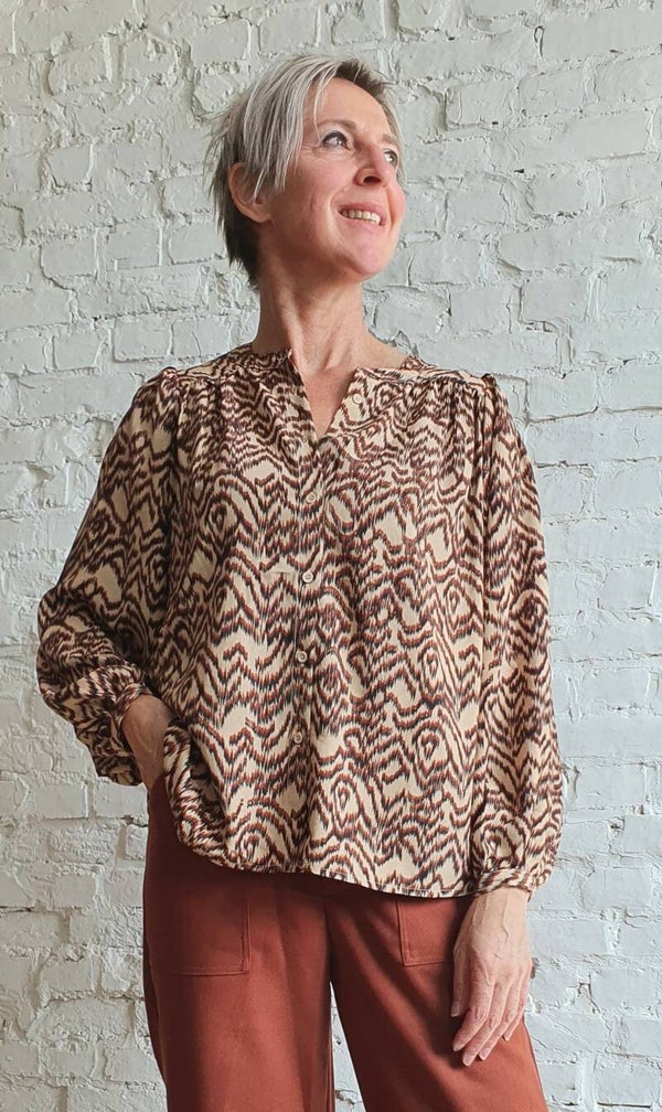 artistieke wijde blouse met leuke print