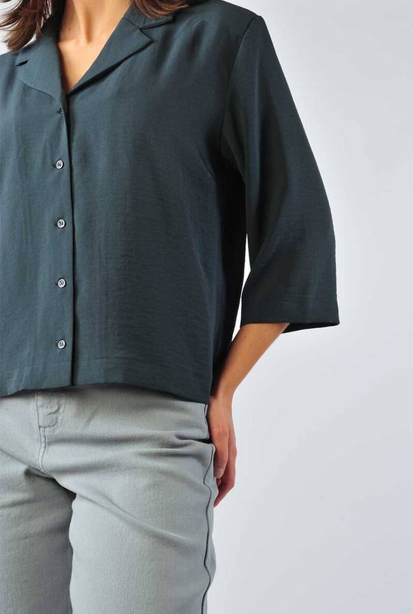 donkerblauw/grijs hemdje met 3/4 mouwen