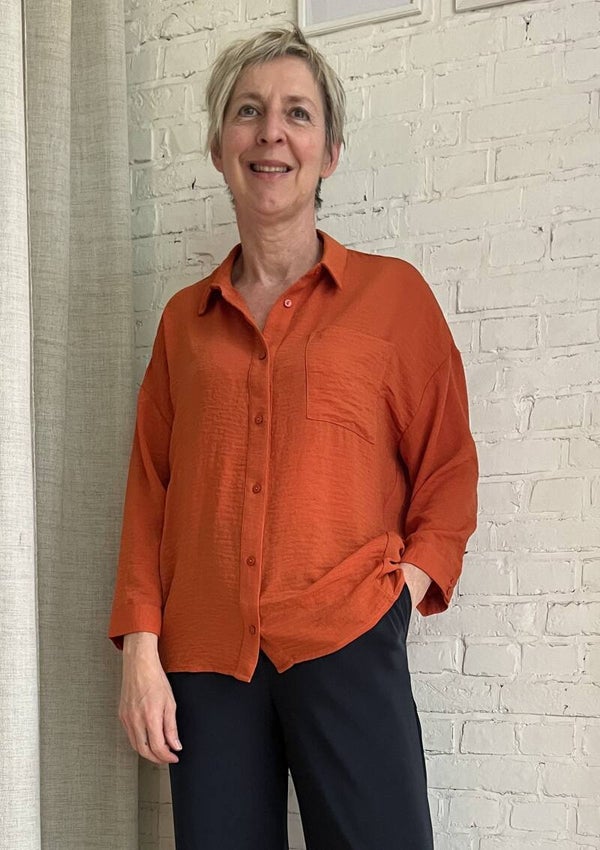 prachtig roestkleurig oversized hemd met 3/4 mouwen