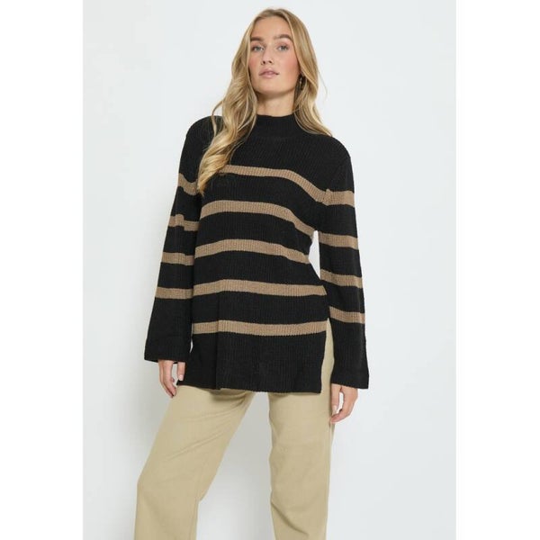 zwarte trui met bruine strepen