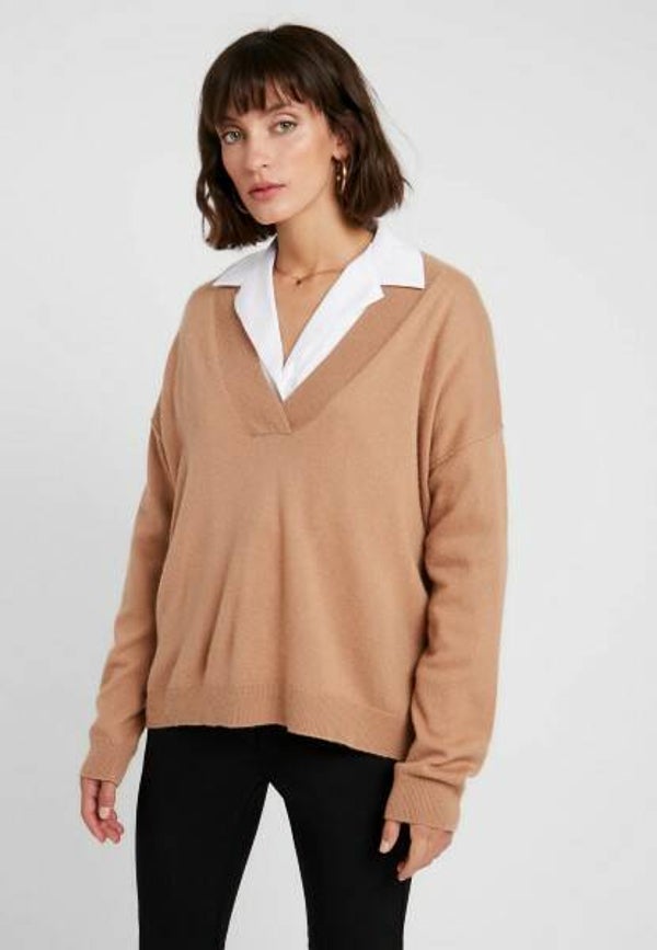 superzachte bruine trui met v-hals
