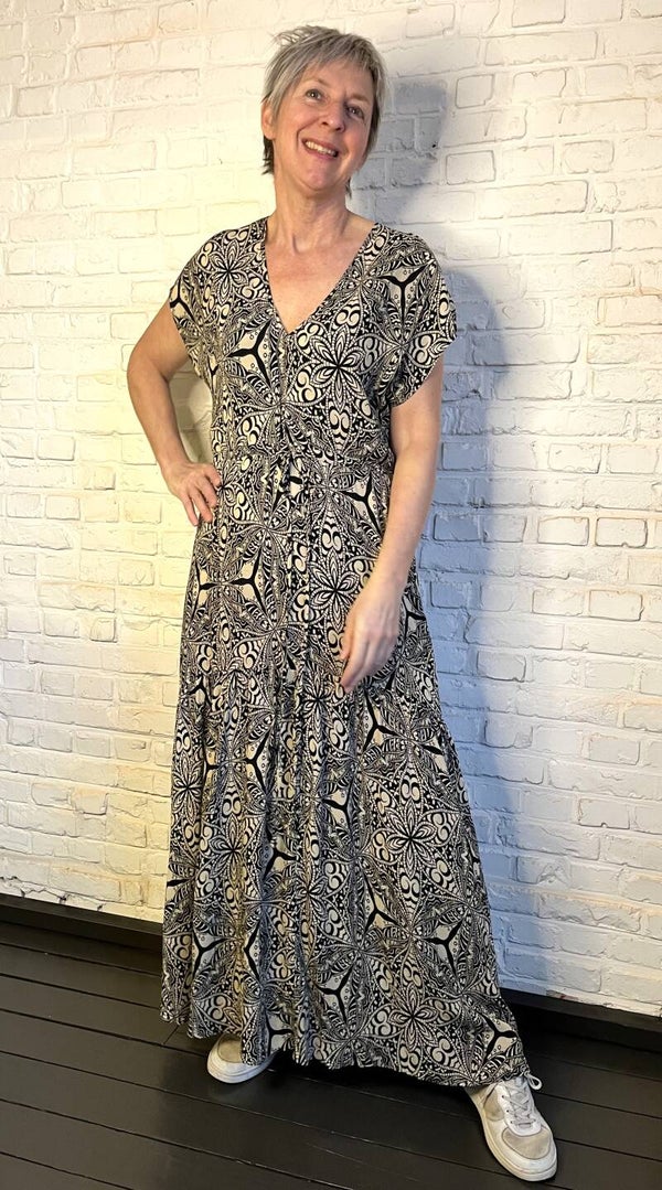 elegante jurk met v-hals