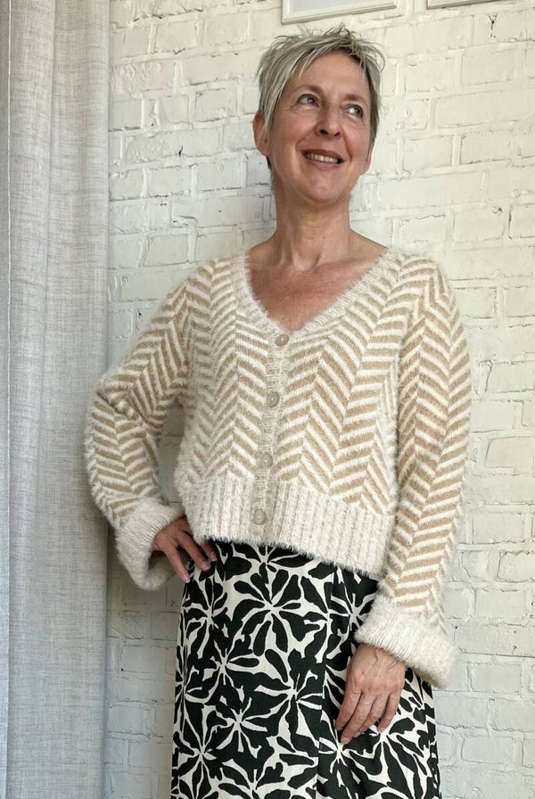 zandkleurige fluffy cardigan