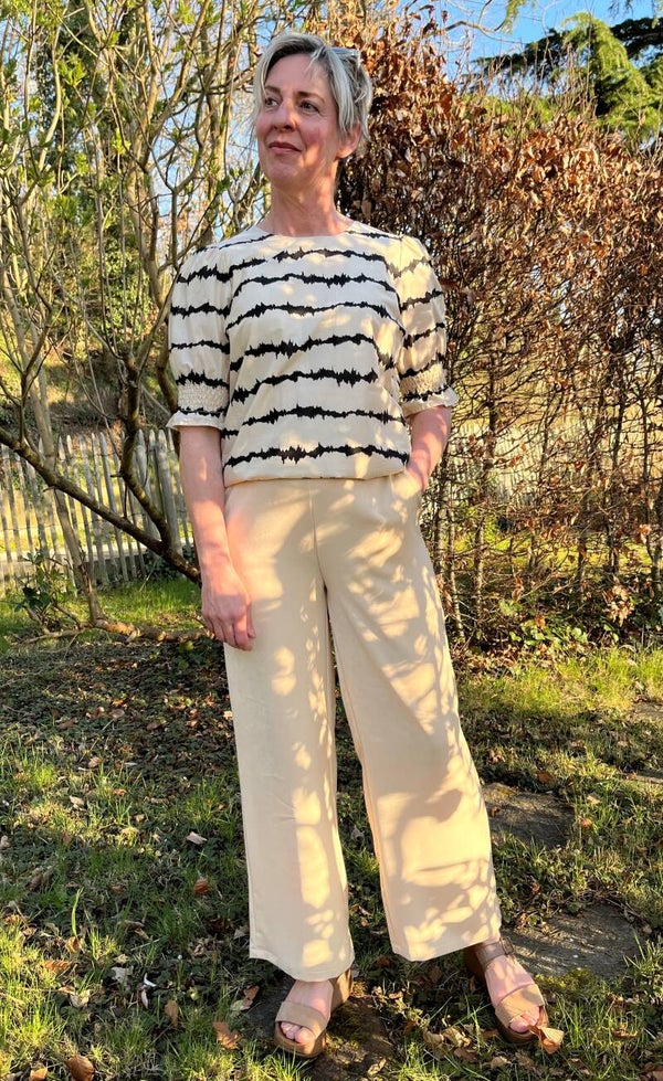 katoenen top met leuk tie dye motief