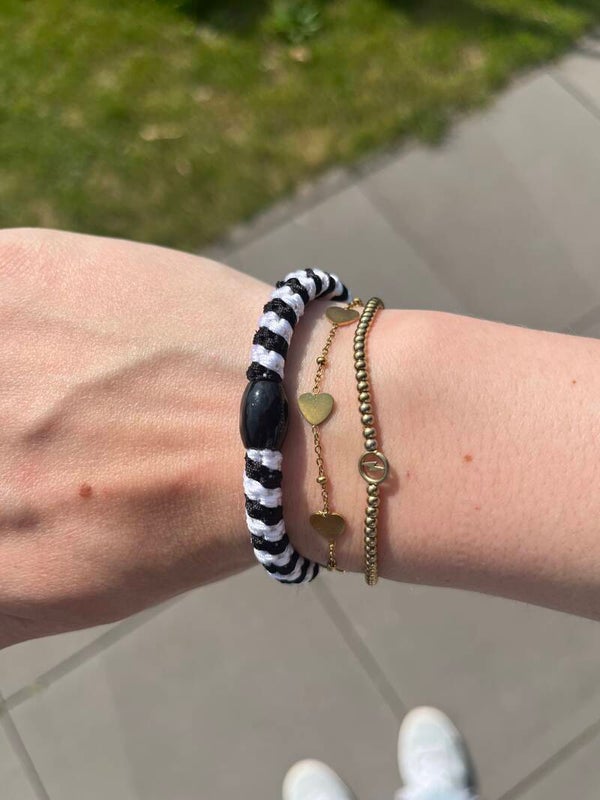 Knekkie ✰ zwart wit