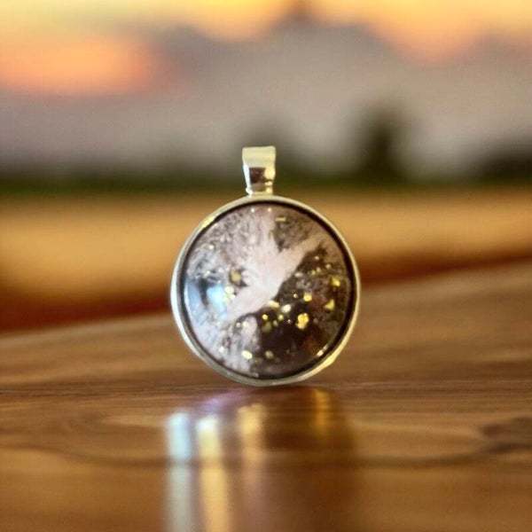 Bordeaux Unieke Handgemaakte Epoxy Hanger met Spang Ketting