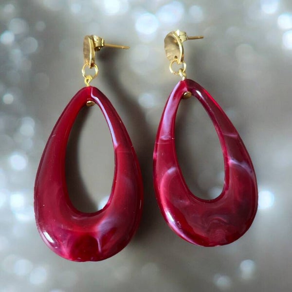 Oorbellen donkerrood met wit