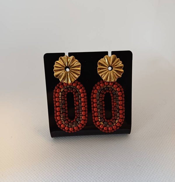 Oorbellen ovaal donkerrood