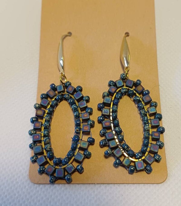 Oorbellen ovaal donkerblauw