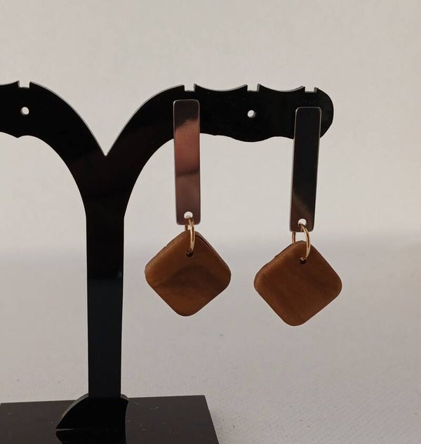 Oorbellen fimoklei goudbruin ruit