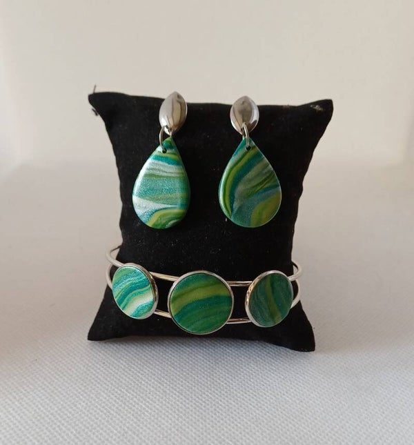 Setje fimoklei armband en oorbellen groen