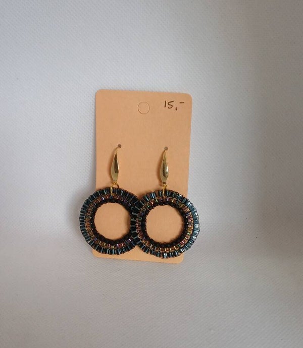 Oorbellen zwart rond