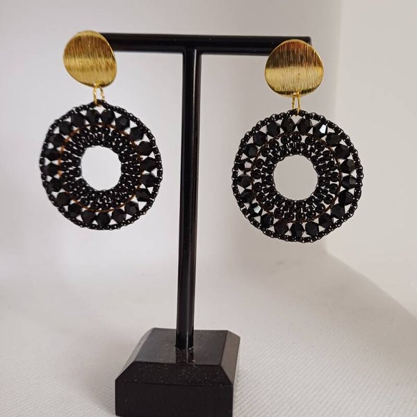 Oorbellen zwart rond