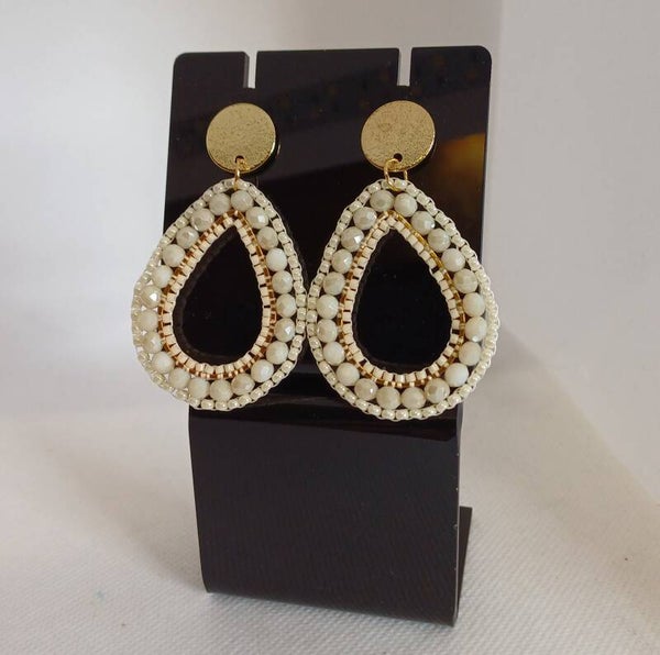 Oorbellen druppel off white
