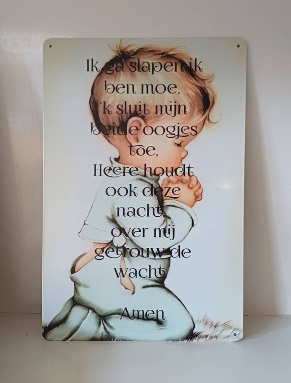 Metaal bordje biddend jongetje